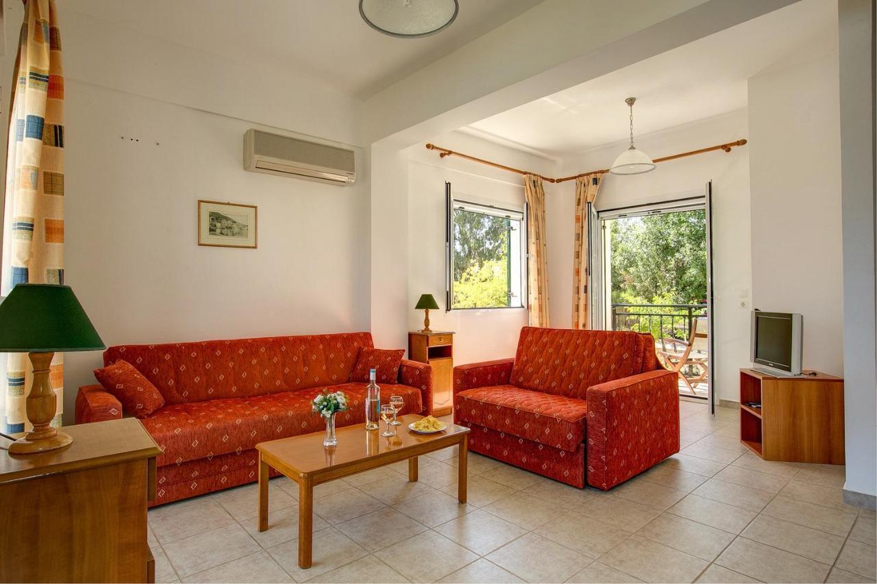 ספרטיה Liakas Village מראה חיצוני תמונה