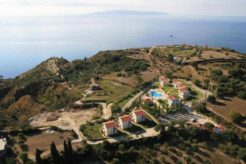 ספרטיה Liakas Village מראה חיצוני תמונה